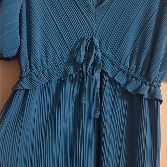 Ingrid & Isabel Blue Pleated Midi Dress - Picture 4 of 7